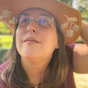 Meet your Posher, Casey